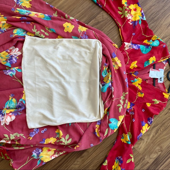 Meghan Fabulous L.A. LillyPad Satin Maxi Dress - Picture 6 of 7